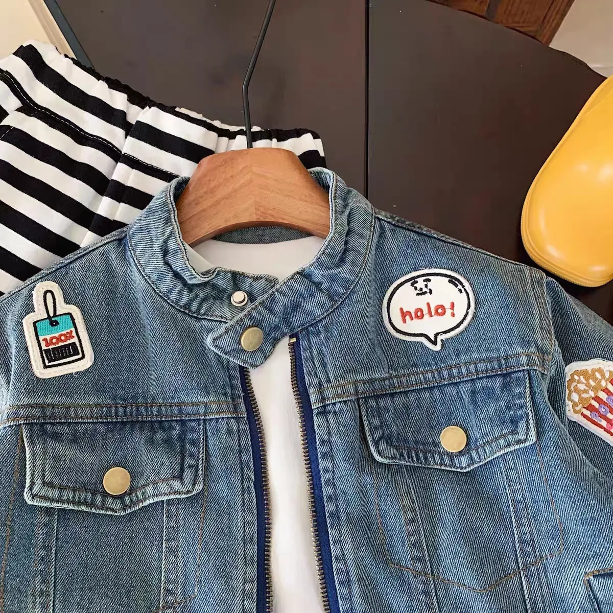 سترة الأطفال الربيع والخريف نمط جديد وسيم الصبي الطفل سترة بسحاب معطف الدنيم المألوف