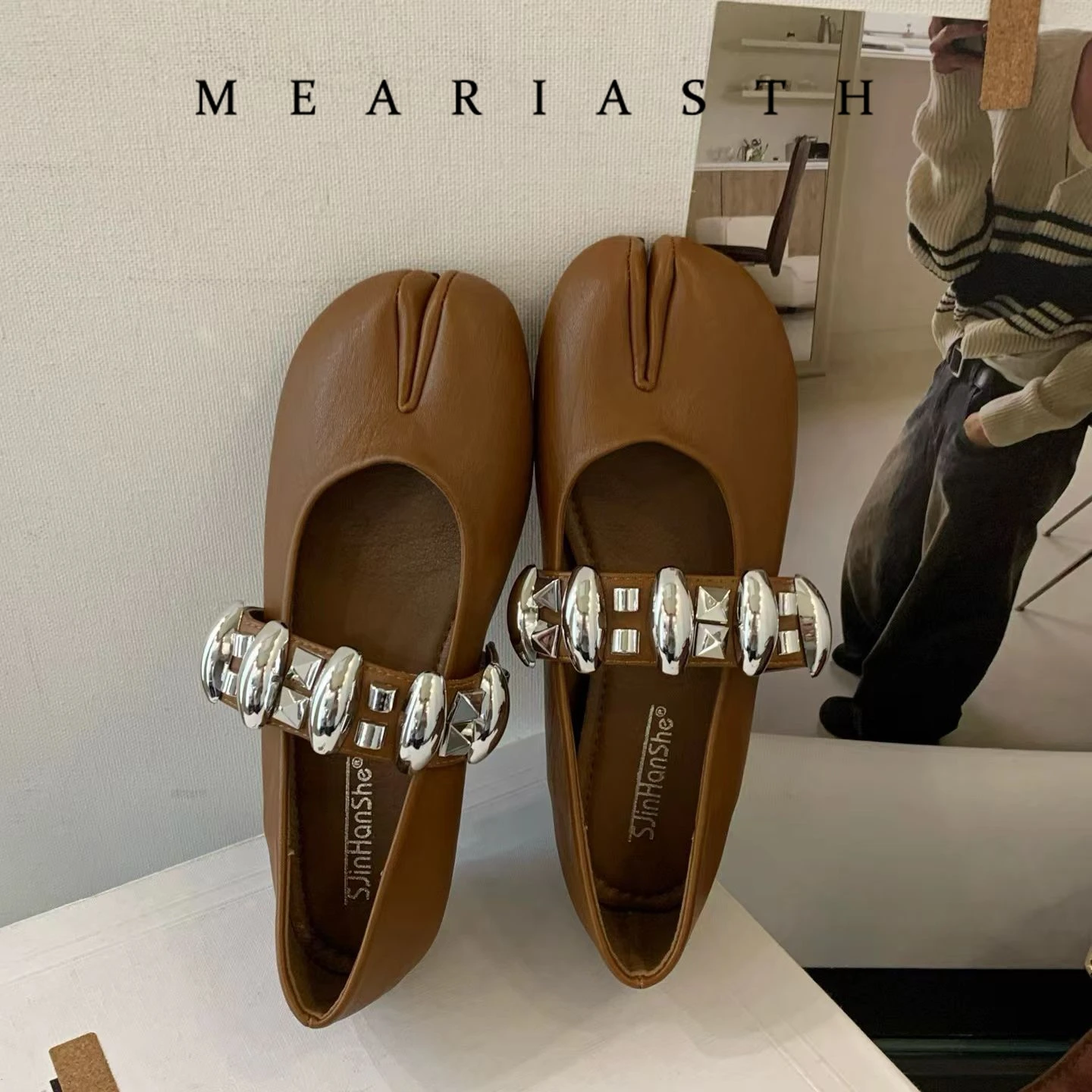 Zapatos planos negros Mary Jane sin cordones para mujer, estilo tabi, de moda, con punta dividida, de cuero suave, con correa de hebilla, tipo bailarina, para zapatos de cuña