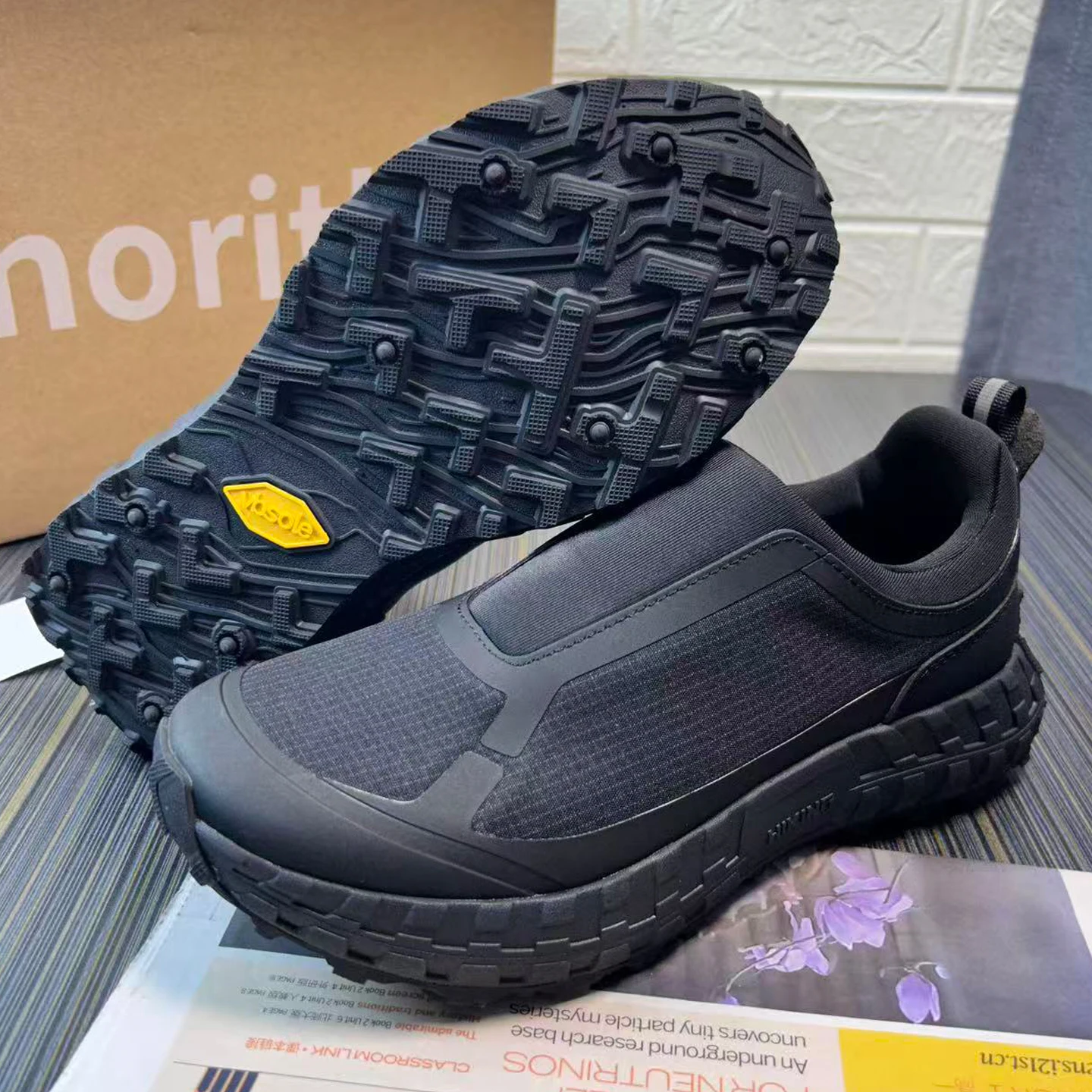 Hot Sale New Breathable, Abrasion-Resistant, Durable, Non-Slip Hiking Boots Lightweight Hiking Boots with Superior Traction