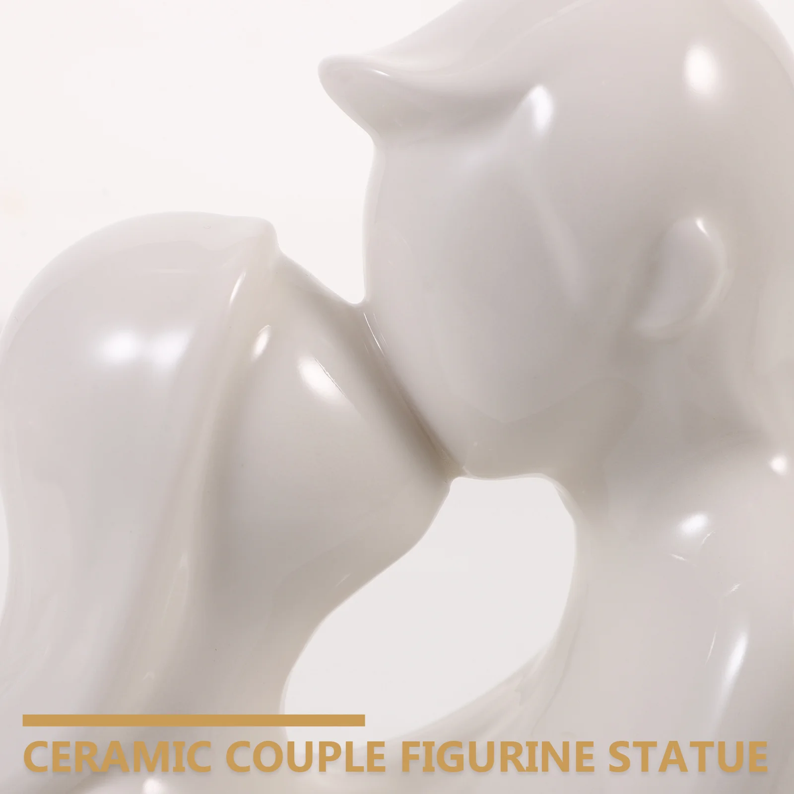 

Ceramic Couple Abstract Sculpture Decorative Ornament Home Desktop Figure for Living Room Office Wedding Decor
