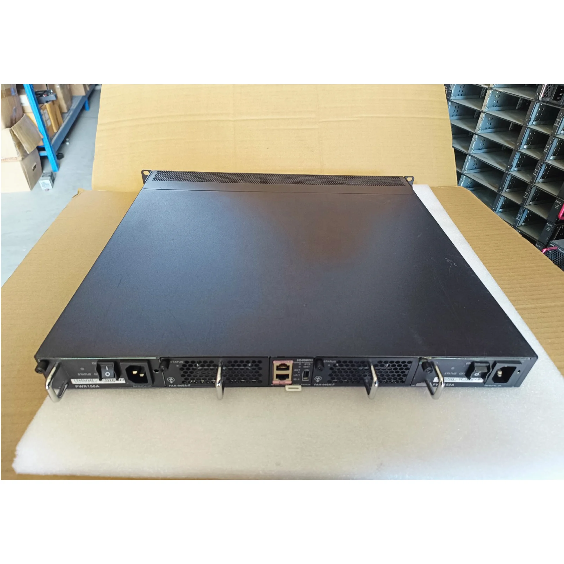 새로운 정품 C9300-48T-A 48포트 풀 기가비트 스위치 C9300-48T-A C9300-48U-A