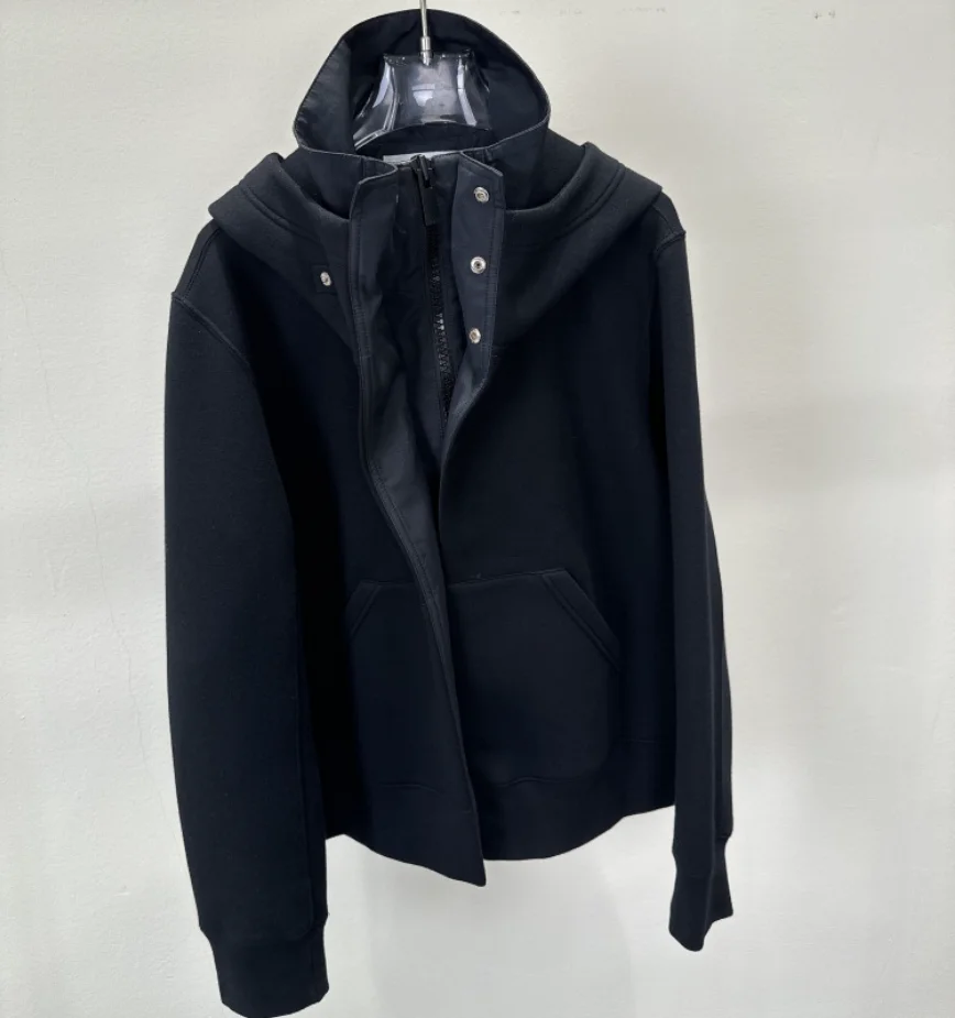 2025 AW جديد اليابانية المتخصصة تصميم وهمية قطعتين كتلة اللون تقسم مقنعين الوقوف طوق وسادة مبطنة المرأة معطف القطن الدافئ