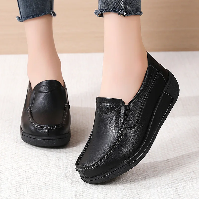 Thick sole ladieswear shoes soft sole casual flats all year round genuine leather loafers women export slip-on maternity platfor