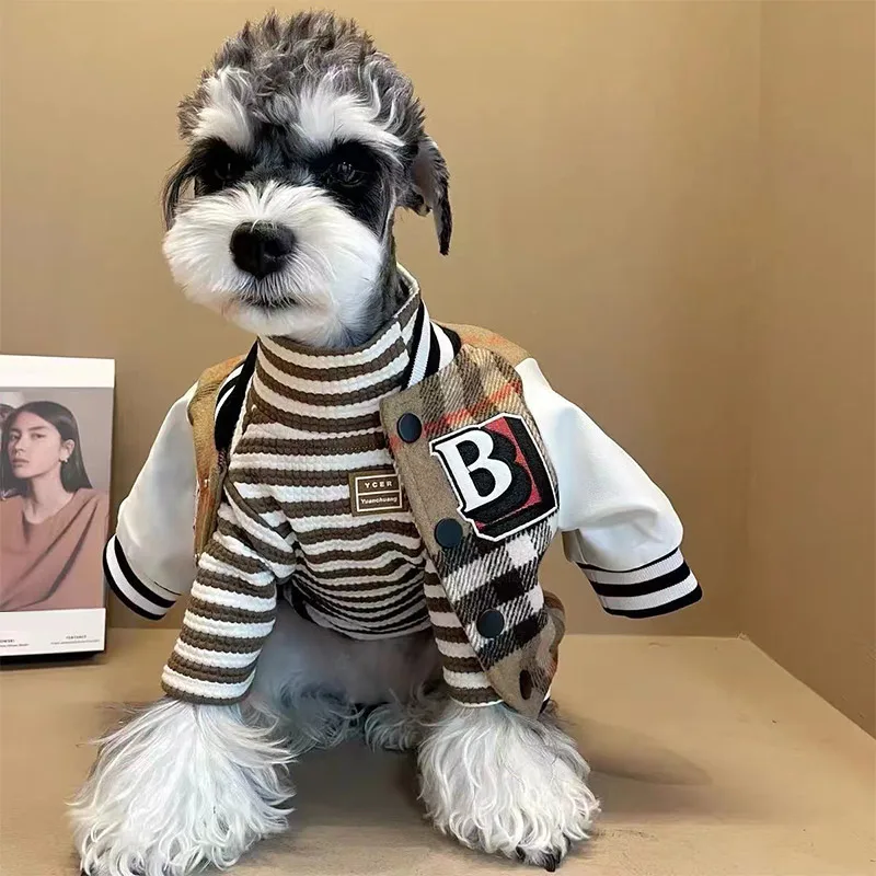 ملابس الكلاب الخريف والشتاء طريقة الدفء السميكة Dou Xuenari VIP تيدي شيبا Inu القط البيسبول معطف 2 قطعة مجموعة سترة معطف