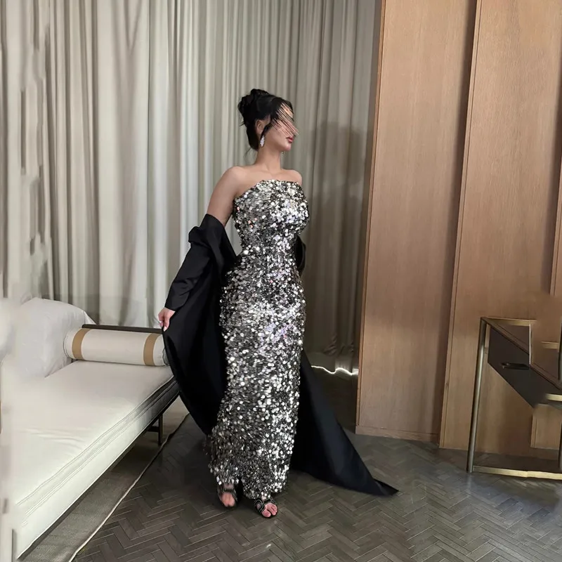 Moderne Meerjungfrau-Pailletten-Abschlussballkleider, plissiert, trägerlos, halbe Ärmel, langer Zug, Party, formelles Abendkleid, sexy, rückenfrei, individuell