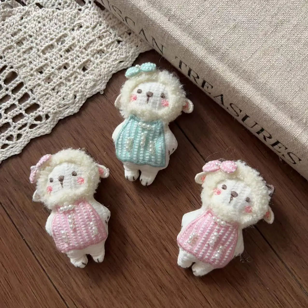 Stuffed Fabric Cute Little Sheep Hair Clip Brooch Pin DIY for Shoes Socks Bag Children Clothing Embellishment Premium
