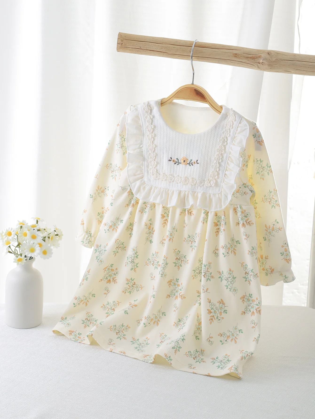 

Baby Girl Spring and Autum 9-18 Months Western Style Pure Cotton High Quality Embroidered Pastoral Floral Princess Style Dress