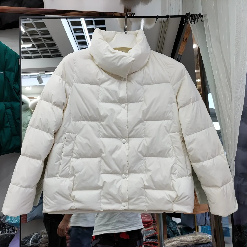 Nuevo Abrigo de plumón de pato blanco esponjoso liso para mujer, ropa de otoño e invierno para mujer, chaqueta acolchada gruesa y cálida a la moda
