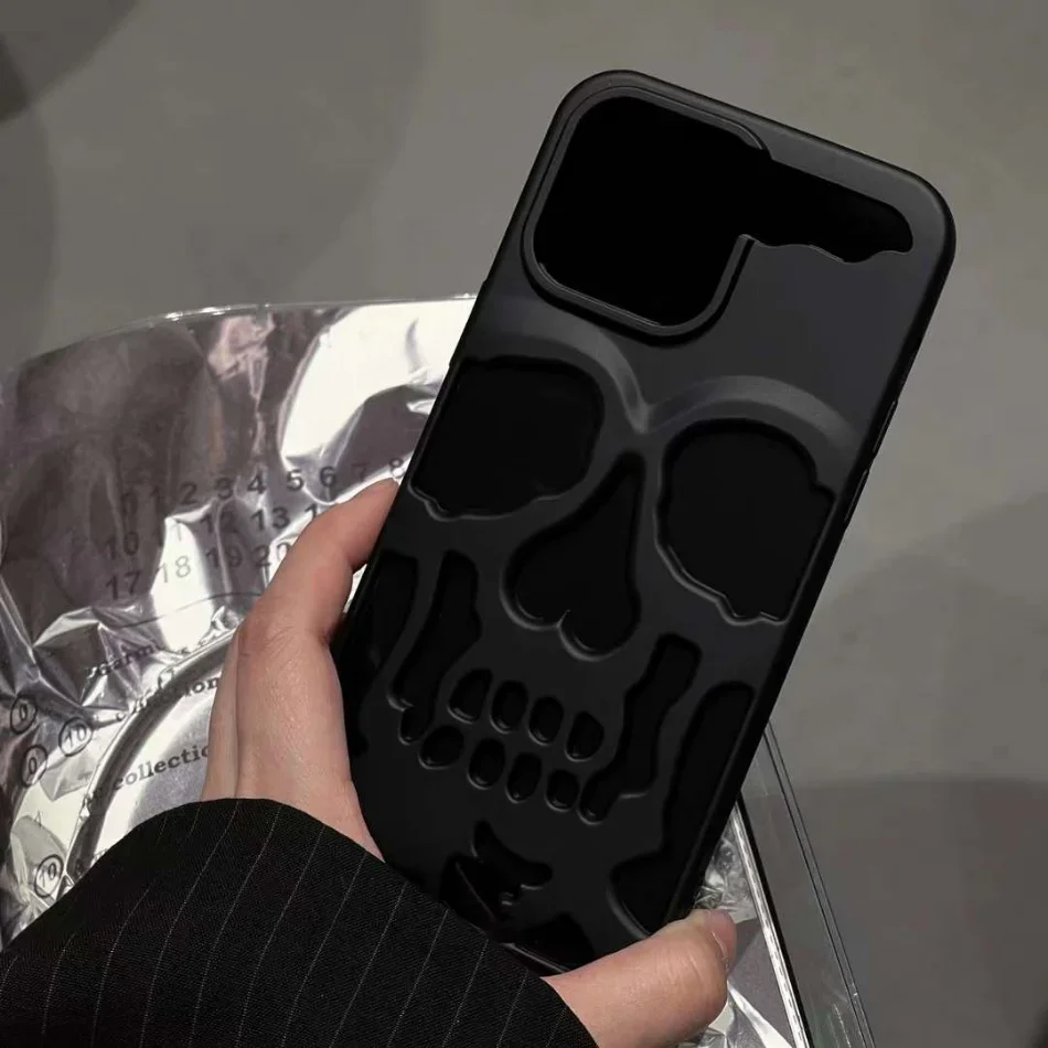 Hohle Skelett-Schädel-Handyhülle für iPhone Air 17 16 15 14 13 12 18 Pro Max Plus 18Pro 17ProMax Stoßfeste Matte Rückseite – Detail 7