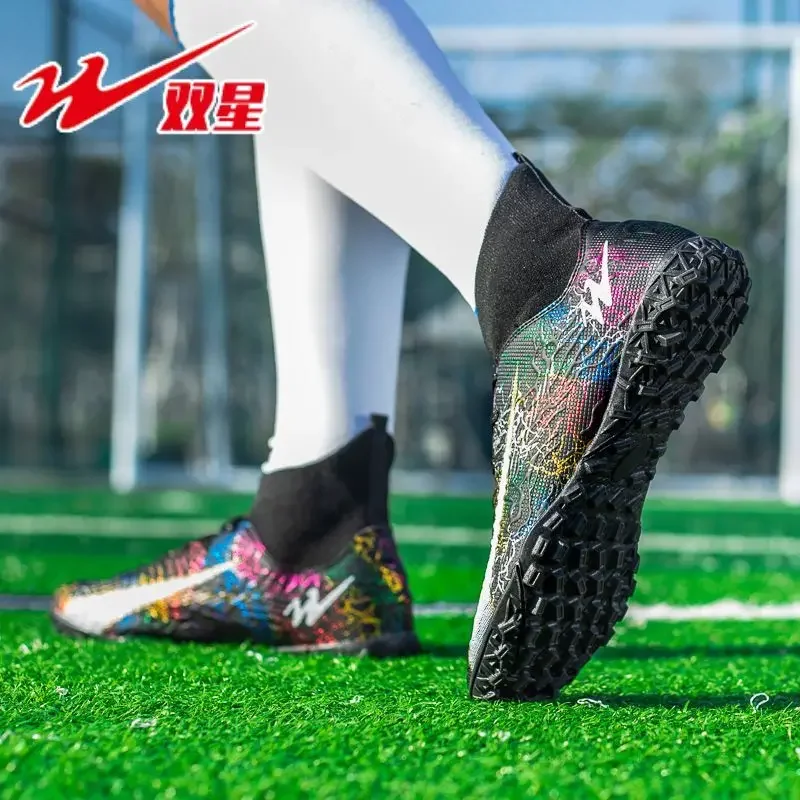 

Lightweight Strong Support Men Football Cleats Breathable Wear Resistant Outdoor Sports Running Sneakers