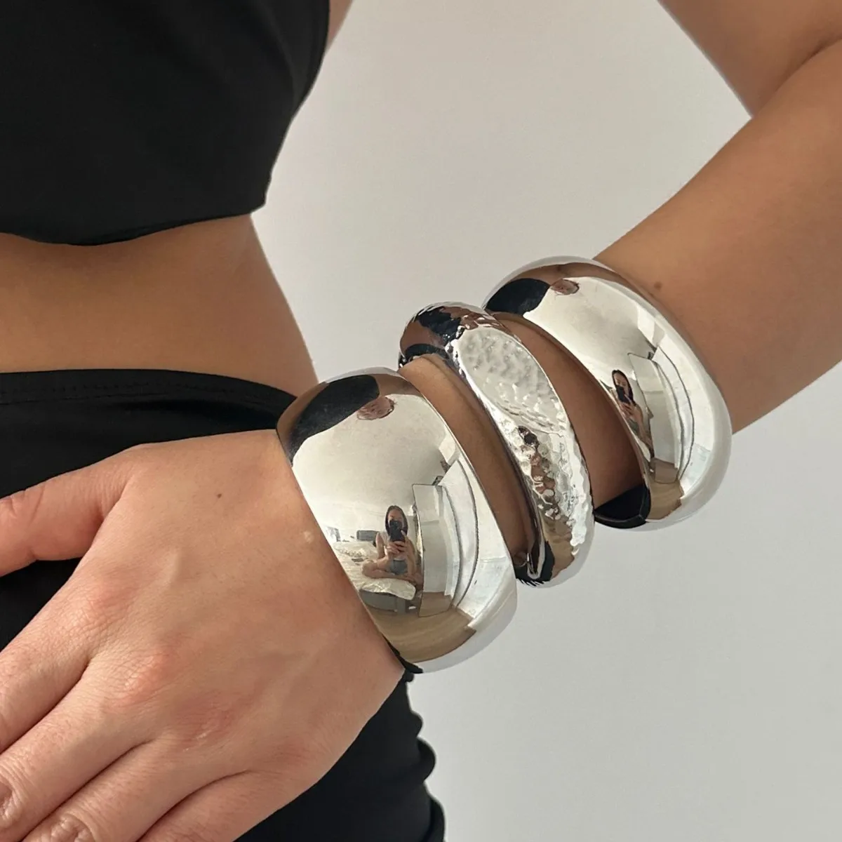 Smooth Surface Round Wide Silver Metal Bangle for Women Punk Glossy Geometric Multi Layer Stackable Bracelet Daily Jewelry