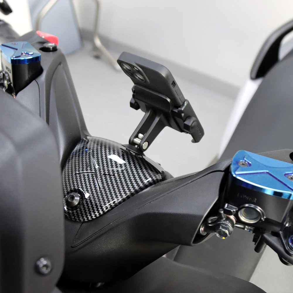 Accessori moto Manubrio Copri rubinetto superiore Modello in fibra di carbonio con supporto per telefono per YAMAHA X-MAX300 XMAX250 2017-2026