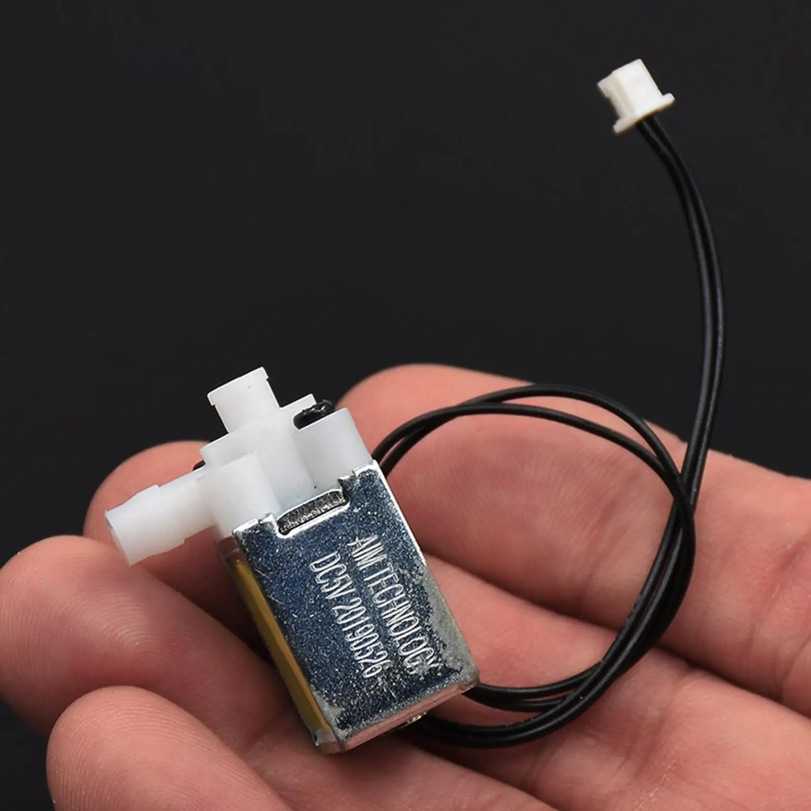 

Миниатюрный электромагнитный клапан, прочный, простой в установке микроконтролирующий поливочный клапан