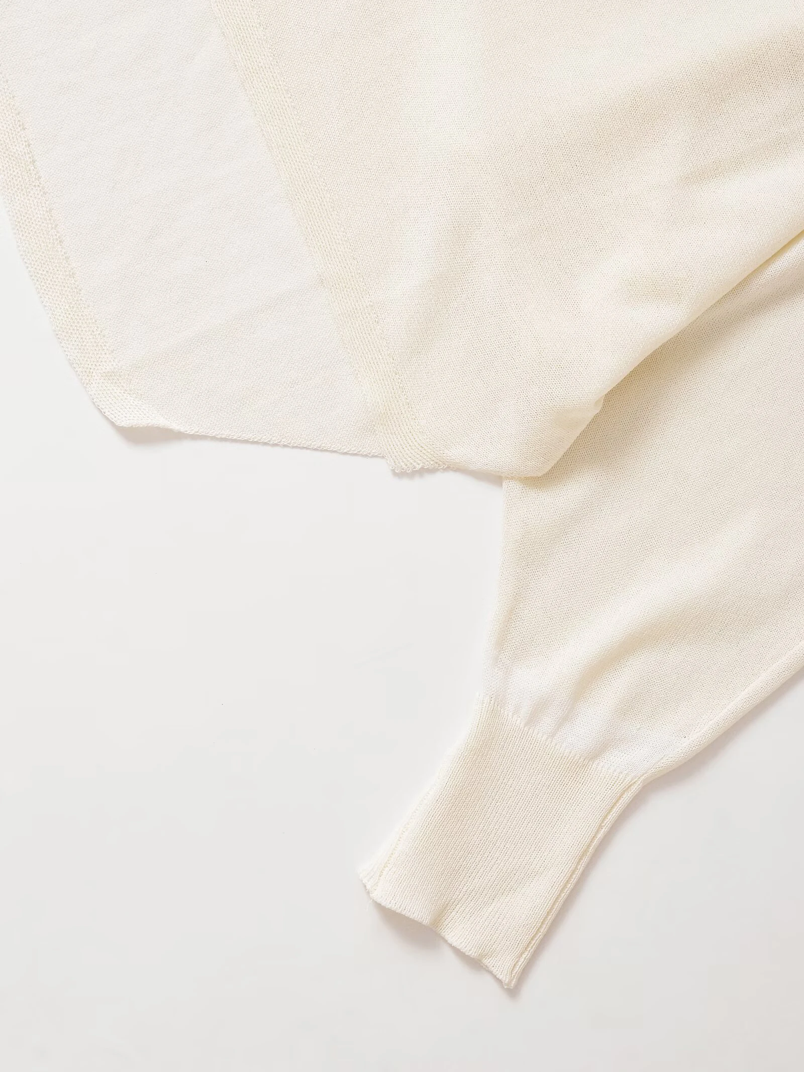 Europejski i amerykański styl jesień nowa damska luźna koszula z długim rękawem w prostym i gładkim dzianinowym temperamentie