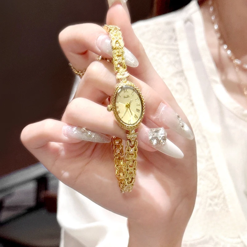 Classic trend women's watch light luxury simple waterproof 2025 new quartz watch birthday gift