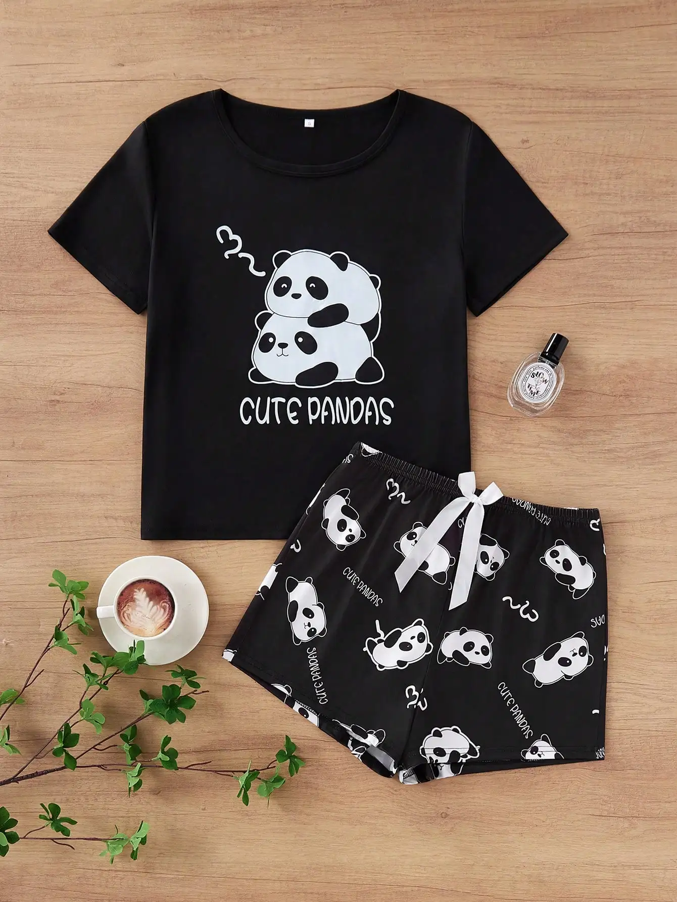 

Black Short Sleeve Top & Shorts Pajama Set with Cartoon Bear Print