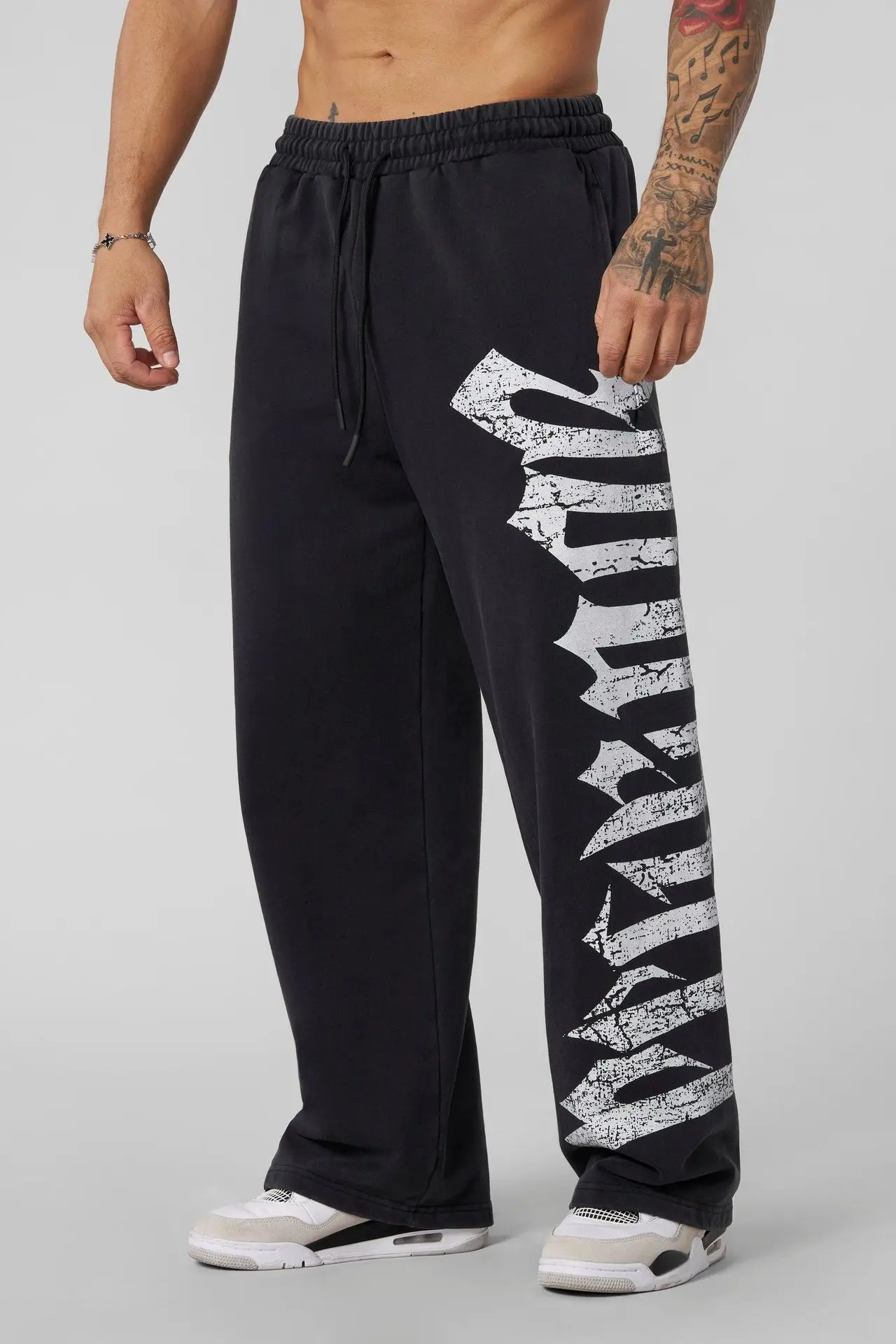 New men's sweatpants muscular fitness jogging pants cotton young letter print mid rise slacks fashion street versatile trousers
