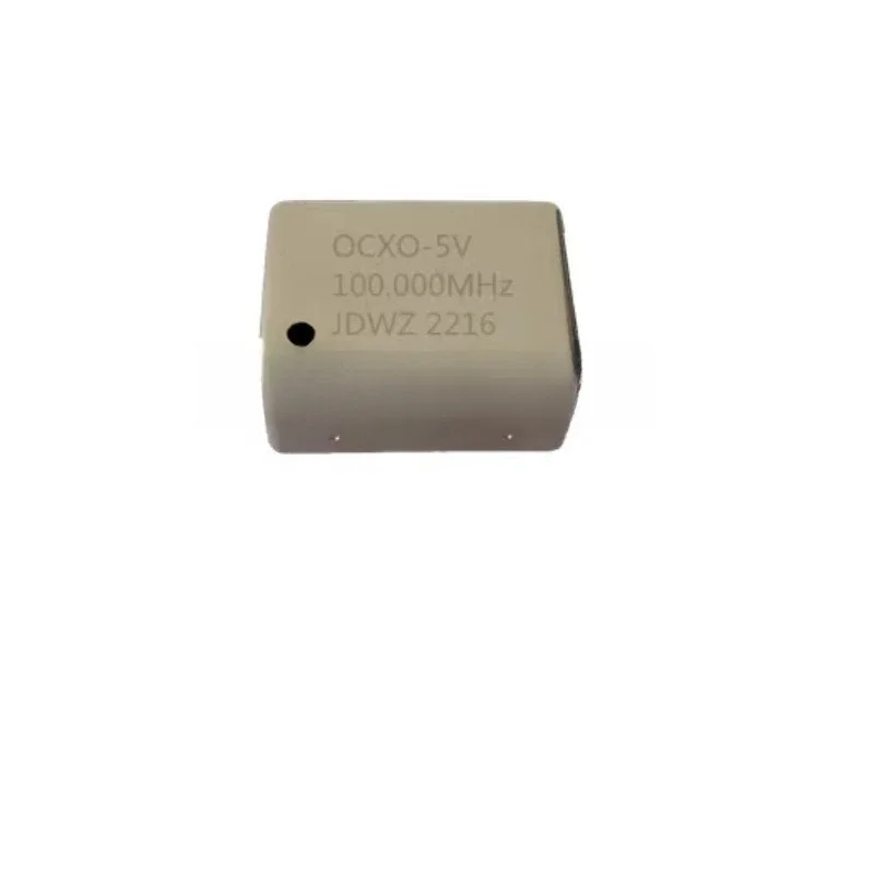Crystal oscillator OCXO within 100MHz ± 0.05ppm