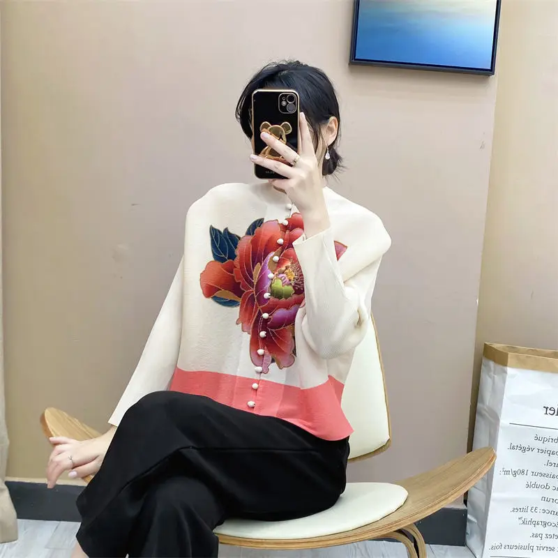 

Fold Jackets Female 2023 Spring Single -breasted Chinese Wind Print Long -sleeved Cardigan Colored Lackets Coat Women's Fashion