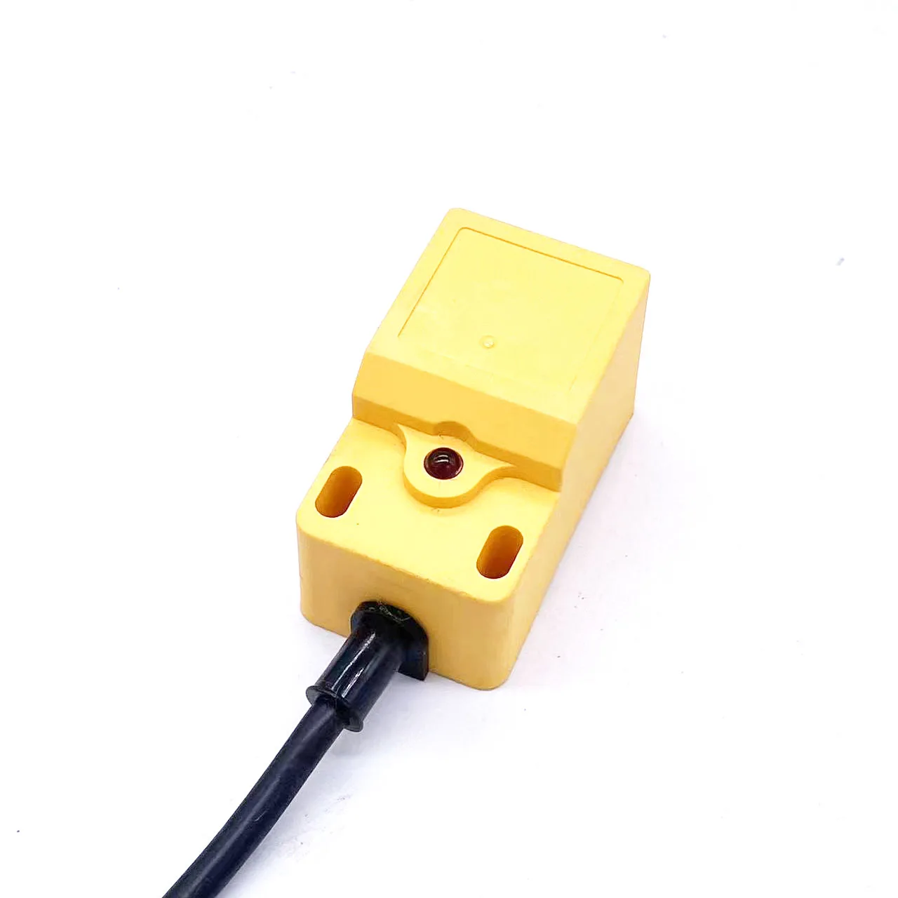 High temperature resistance 120 celsius degre square inductive sensor 30*30 mm square temperature extender proximity switch