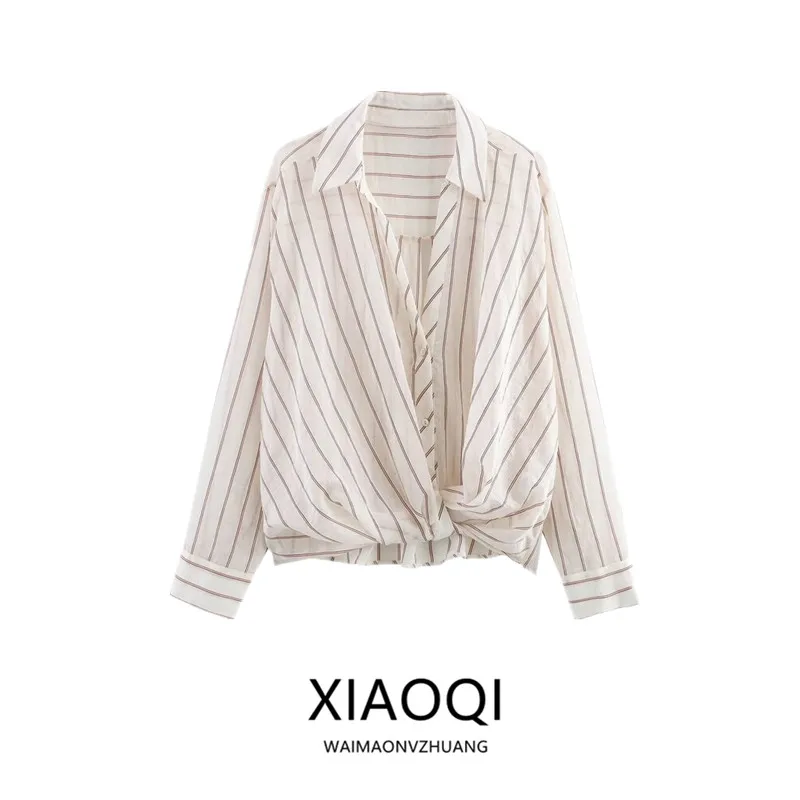 Loose Metal Line Pattern Shirt for Women Autumn 2026 New Style Wide Collar Design Commute Style Long Sleeve Other Material