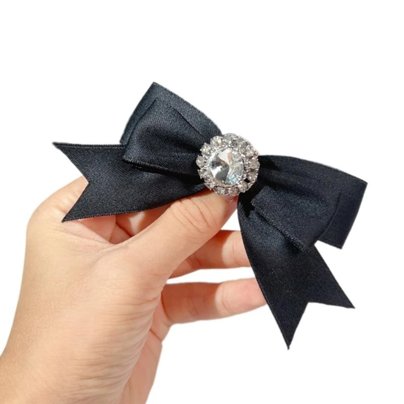 F2TD Sparkling Black Bowknot Brooch Fashionable Accessory Neck Tie Sweater Brooch Suitable for Wedding Party and Graduation