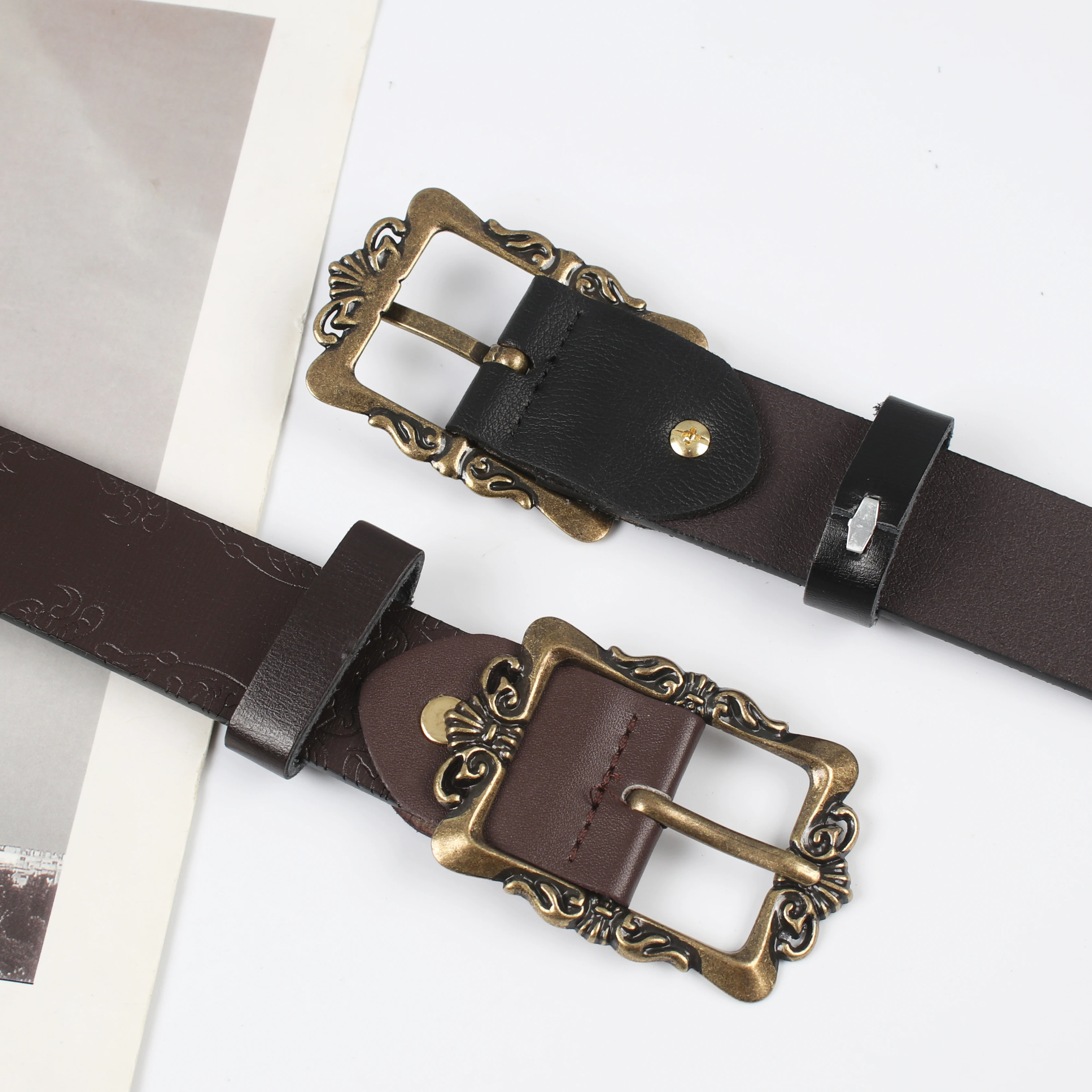 Damen PU-Gürtel im Retro-Stil mit Blumenmuster, Luxuriöser Charme, Nadelverschluss, Schlichter Gürtel – Detail 6