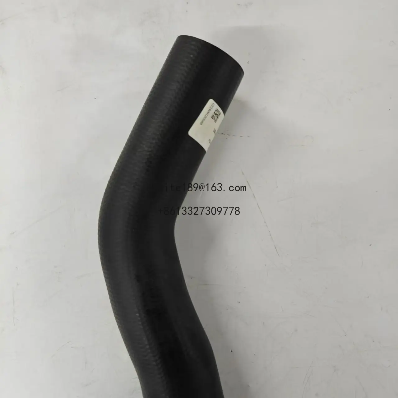 Оригинальный шланг интеркулера SAIC MAXUS T60 2.8T C00047882 Продукт