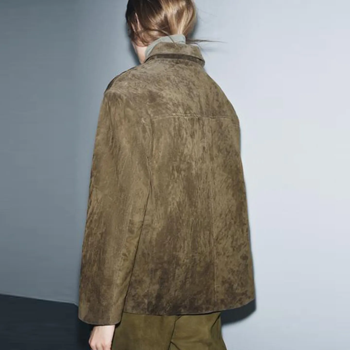 Jaet de motociclista feminino Faionable com decoração ket casaco de couro sintético reversível com fecho de botão longo Sve