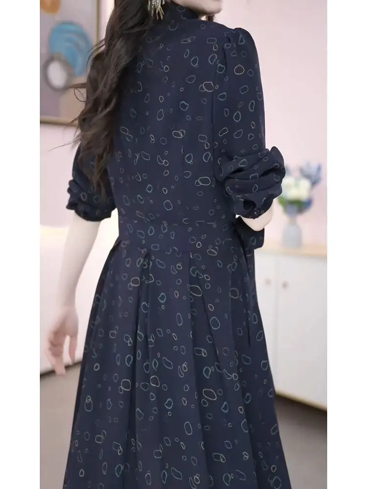 Fashionable Elegant Dress for 2024 Spring Autumn Concealing Flesh Slimming Mid to Long Lace Up Age Reducing Printed Base Skirt