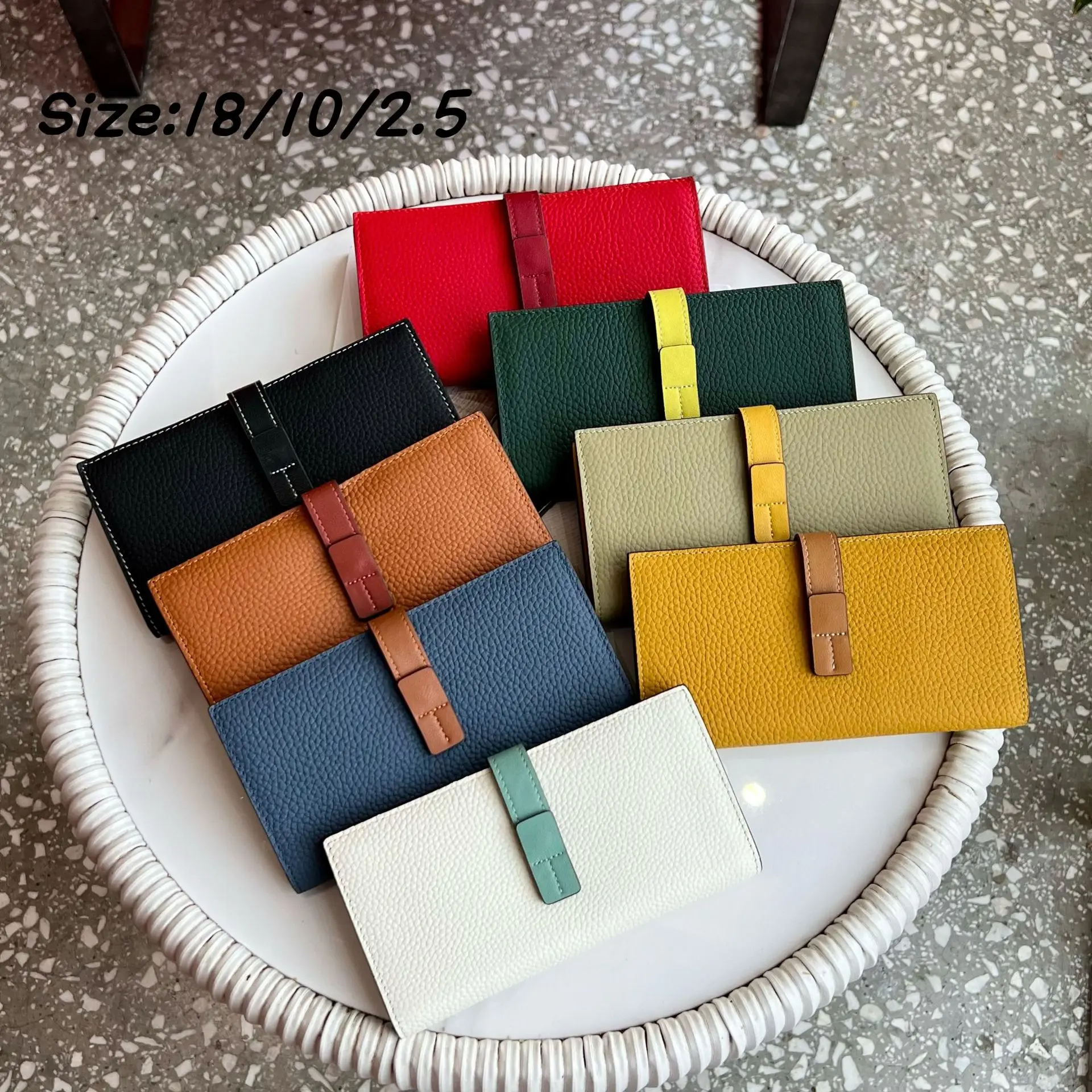 Real Leather Wallet Women's Long Contrasting Color First Layer Cowhide Multi-card t Buckle Large-capacity Card Bag Integrated