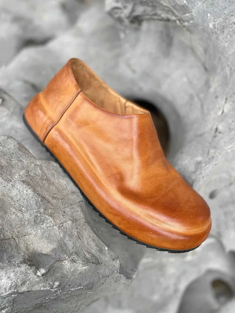 Lightweight Comfortable Men Shoes Breathable Mules Hand-Washed Horsehide Flat Low-Top Slip-On Casual Loafers