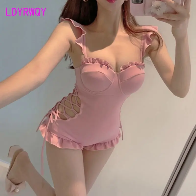 Swimwear Women's Summer 2023 New Gathering, Covering Belly, Slim and Sexy Hot Spring One Piece Bikini