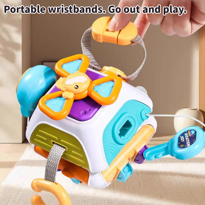 ベビー、感覚玩具、旅行活動、ビジーボール、学習用のモンテッソーリのビジーキューブ細かいモーターのスキル、新生児ギフト