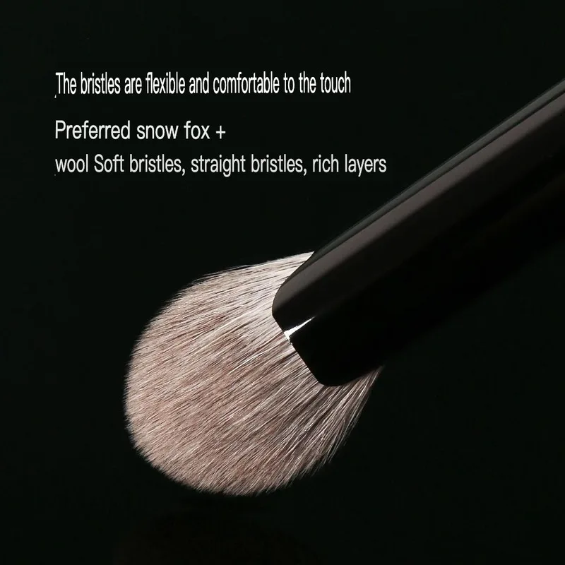 M79 Anti-Aging Small Heart-Shaped Blush Brush Soft Flat Tone-Shaped Setting Brush with Snow Fox Hair Mixed Wool for Local Applic
