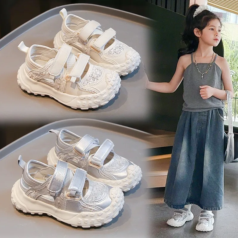 

Детские спортивные сандалии для девочек 2026: Новые летние повседневные кроссовки на платформе, нескользящие, удобные, универсальные, стильные, для активного отдыха и походов