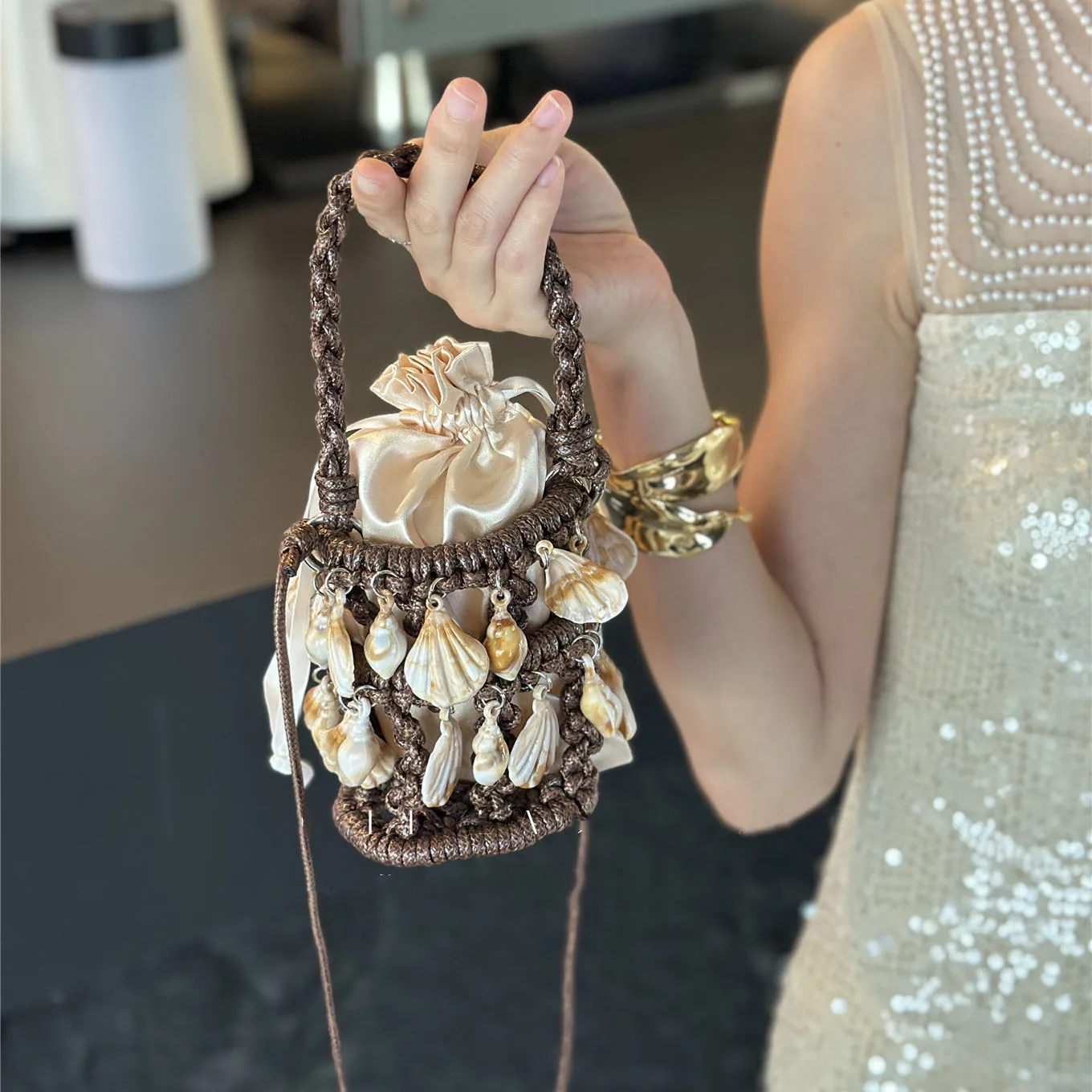 Spring Summer New Shell Tassel Mini Handbag French Casual Fashion Vacation Style Women's Handmade Woven Crossbody Bucket Bags - view 5
