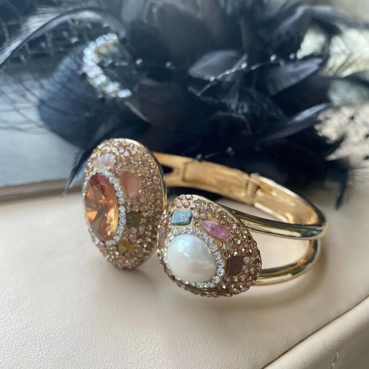 

Charm Luxury Natural Baroque Pearl Sultan Stone Alloy Tourmaline Bracelet Bangle for Women Birthday Party Holiday Accessory