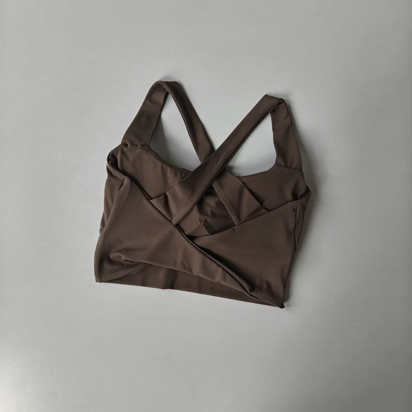 All-in-One-Sport-BH für Frauen mit überkreuztem Rücken, verschönert das Rückenbild, für mittelintensives Training, feuchtigkeitsableitend, Pilates-Yoga-Weste – Detail 10