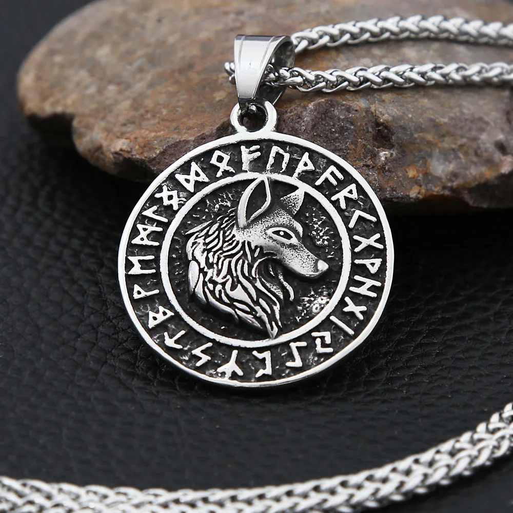 Vintage Viking Wolf Necklace Pendant For Men Nordic Stainless Steel Odin Viking Rune Pendant Biker Viking Fashion Jewelry Gift