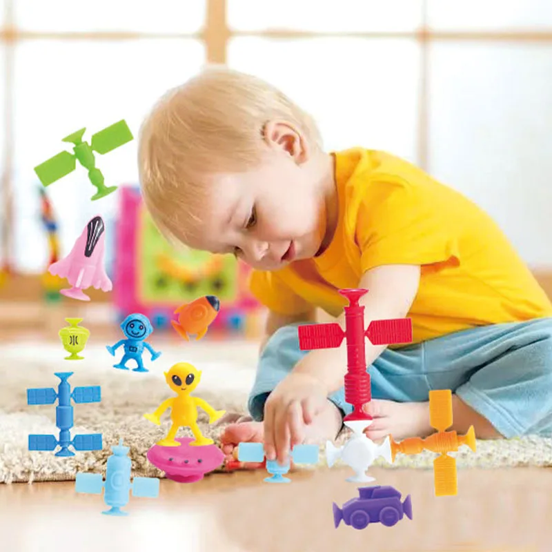 Juguetes de baño de succión para niños, juego de juguetes de ventosa para el espacio exterior de 13 piezas, juguetes de construcción de ventanas sensoriales para niños pequeños, niños y niñas