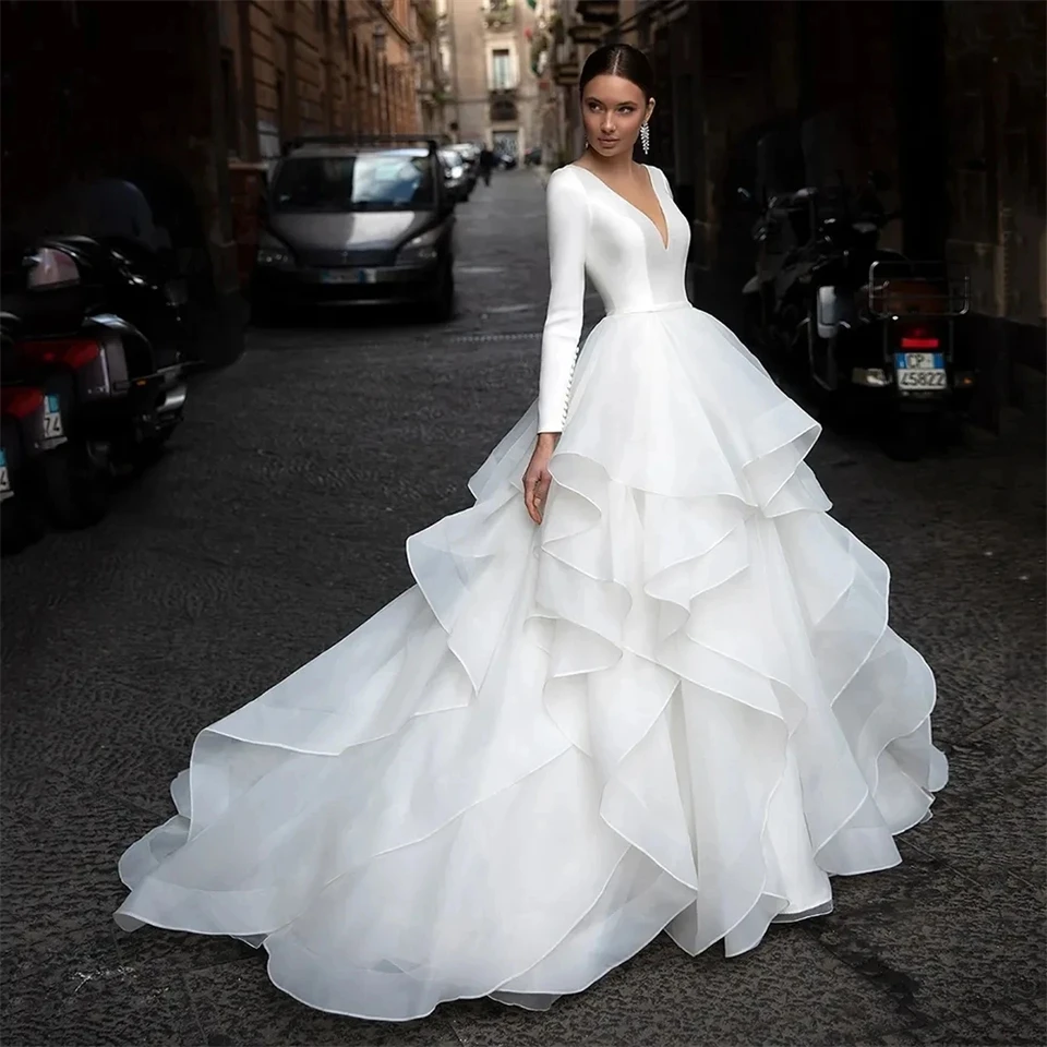 

Elegant V-Neck Backless Button Chiffon Tiered Full Sleeves Wedding Dresses For Women 2024 Court Train Ball Gown Bridal Gown