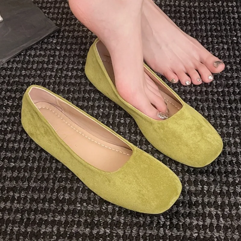 

Flats Women Suede Shallow Shoes Fashion Casual 2025 Autumn Sneakers Designer Elegant New Trends Shoes Walking Zapatillas Mujer