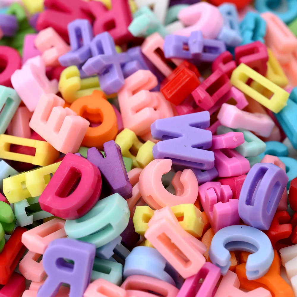 100 Stück 12 mm mehrfarbige zufällige Buchstabenperlen, Acryl-Alphabet-Perlen für Schmuckherstellung, DIY-Armband, Halskette, Schlüsselanhänger, Zubehör – Detail 2