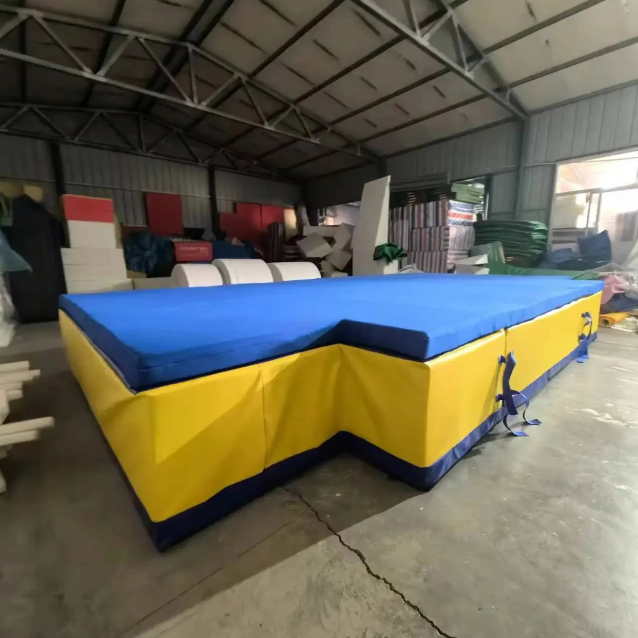 High Quality Pole Vault Sponge Bag/high Jumping Mats for Track and Field Salepromote sales