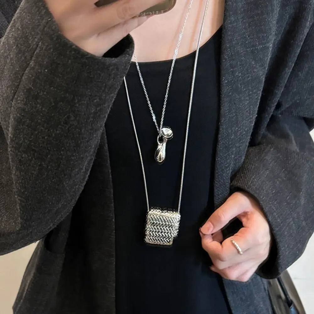 

Metal Long with Water Bottle Pendant Adjustable Sweater Chain Retro with Mini Bag Pendant Women Choker Creative Gift