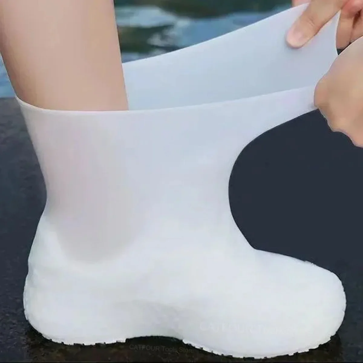 Reusable Non-slip Rain Boots Waterproof Shoes Covers Rubber Rain Boot Covers for Outdoor Use Gear Household Merchandises PH233