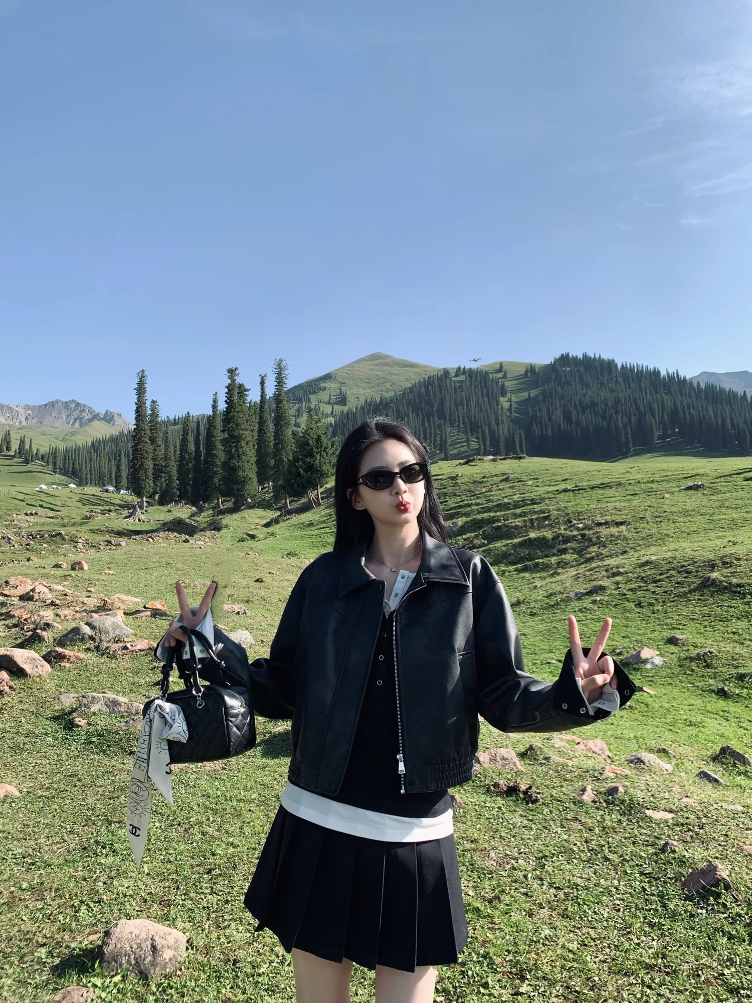 เสื้อโค้ทลำลองสไตล์วินเทจ หนัง PU งานหนัก ทรงเรโทร ซิปยาว ปกเสื้อแบบยาว สีใหม่ ทรงพอดีตัว