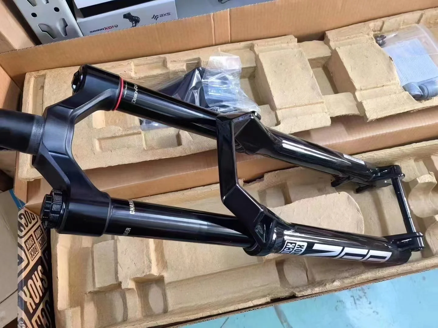 2024 NEW model ROCKSHOX NEW ZEB Ultimate suspension fork new Charger 3.1 RC2 damper 1.5\