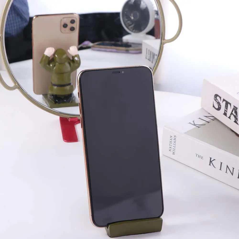 

Resin Cartoon Phone Holder Figure Toys Multi-functional Kneeling Mobile Phone Stand DIY Crafts Anti-slip Cell Phone Bracket